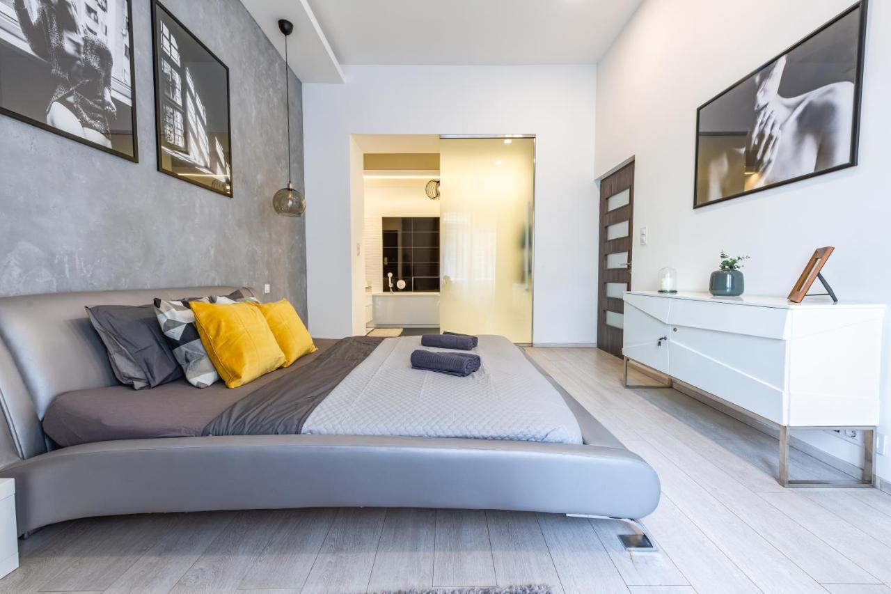 Luxury Nova Home Next To The New York Cafe Budapest Exteriör bild