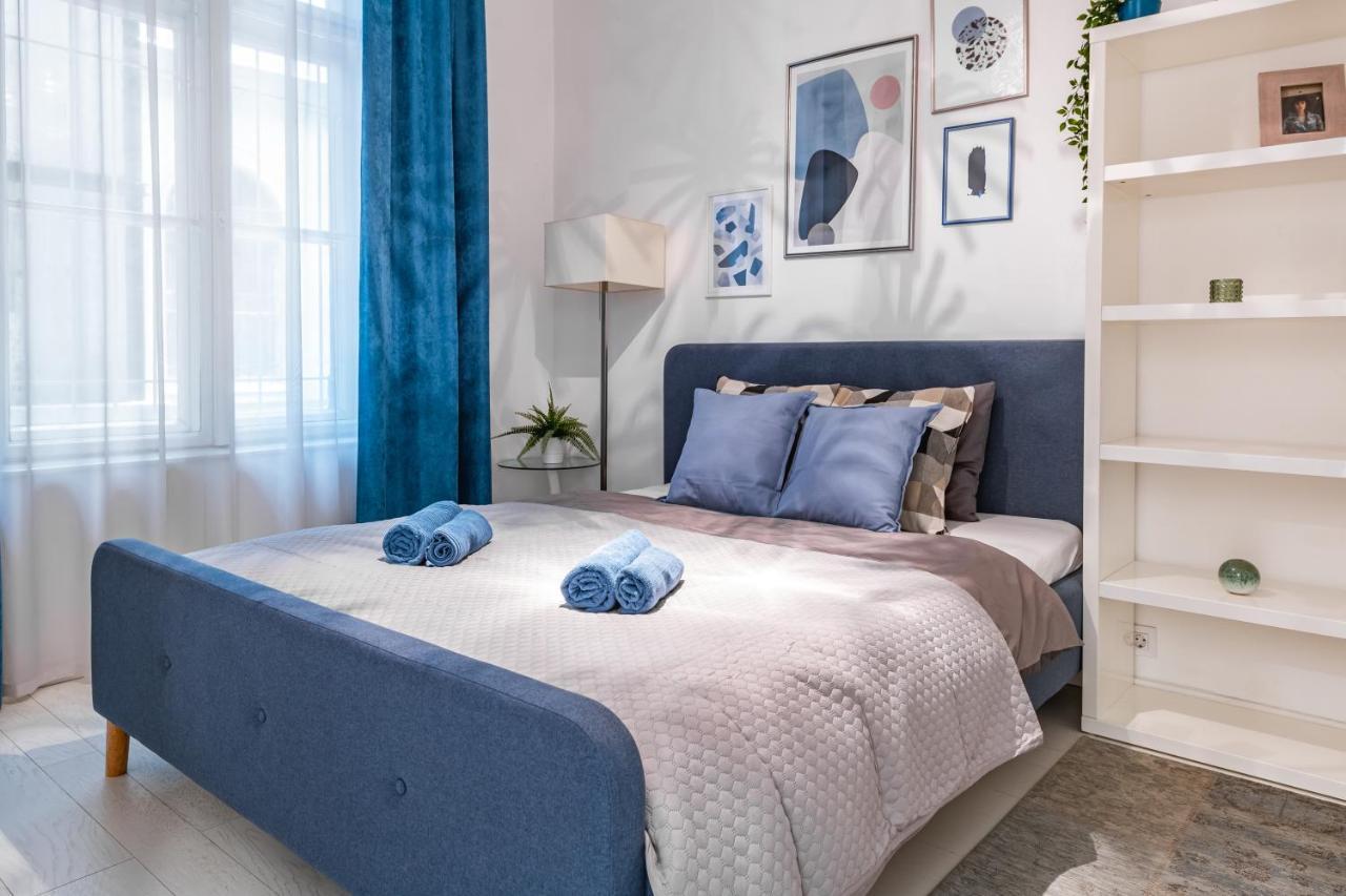 Luxury Nova Home Next To The New York Cafe Budapest Exteriör bild